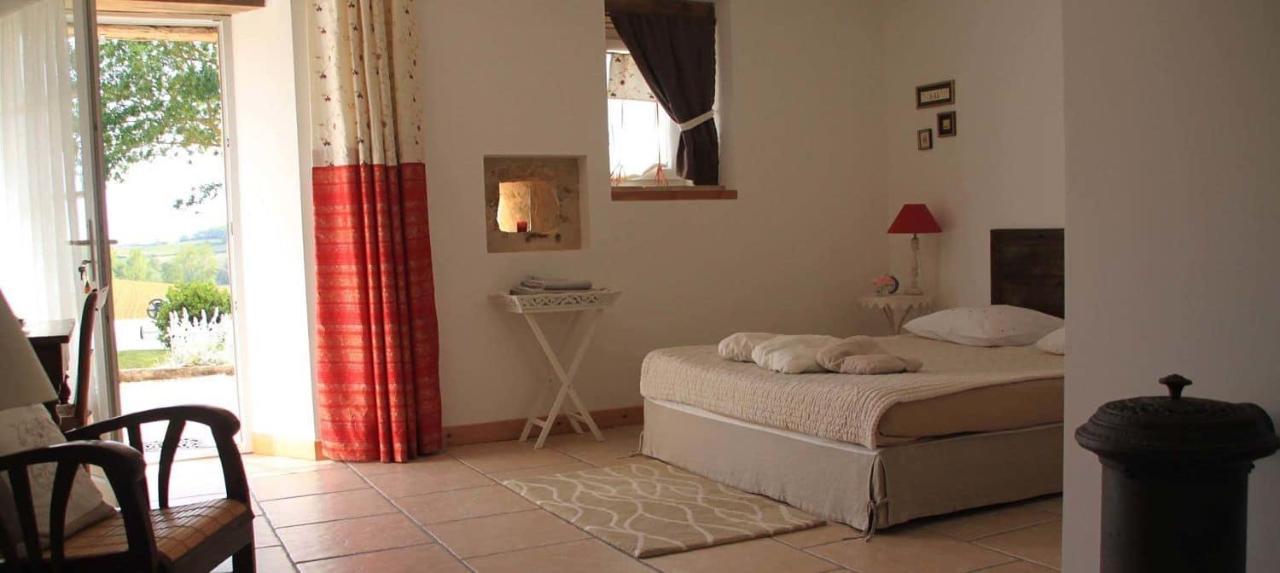 Chambres D'Hotes Le Val De La Garenne Senouillac Kültér fotó