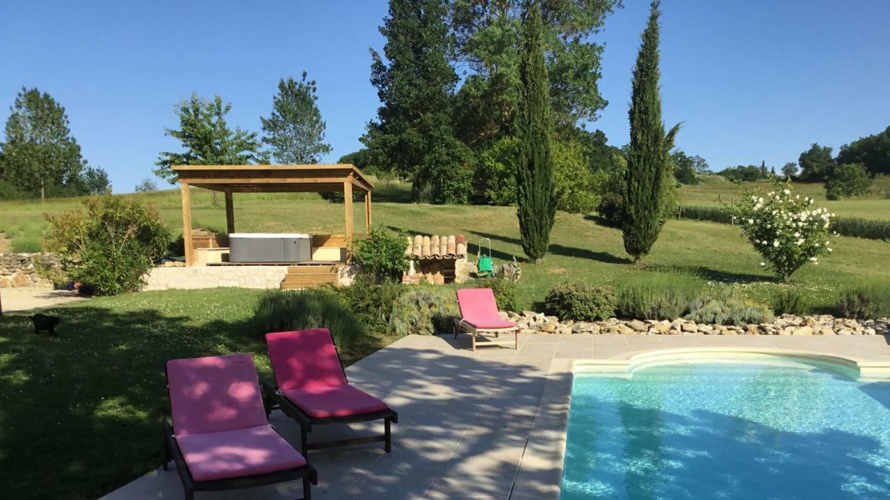 Chambres D'Hotes Le Val De La Garenne Senouillac Kültér fotó